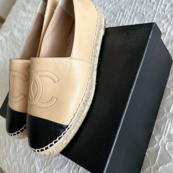Chanel espadrilles in very good condition! - Picture 4 of 7
